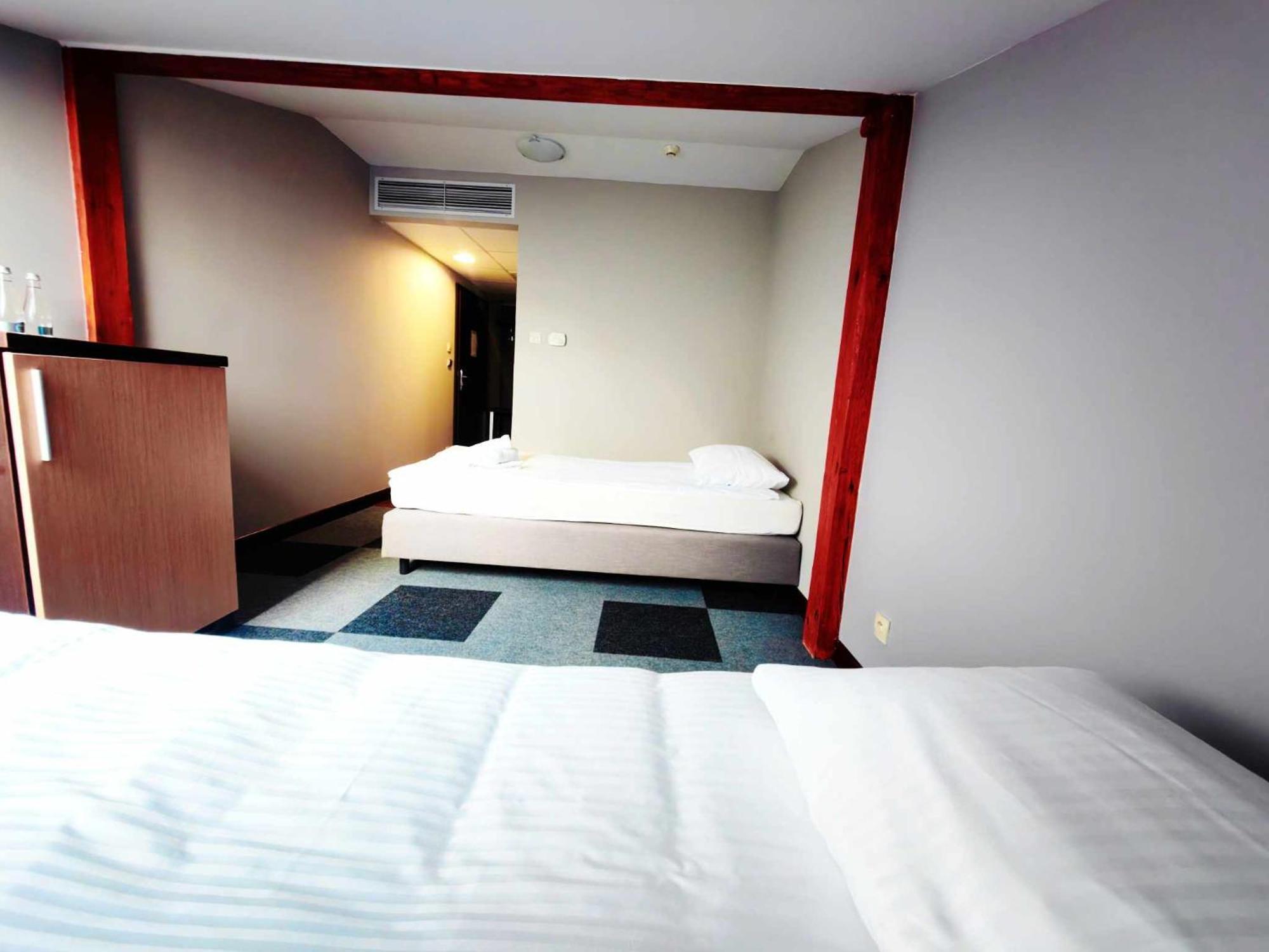 Maka I Magia Obiady Domowe Hotel زامبروو المظهر الخارجي الصورة