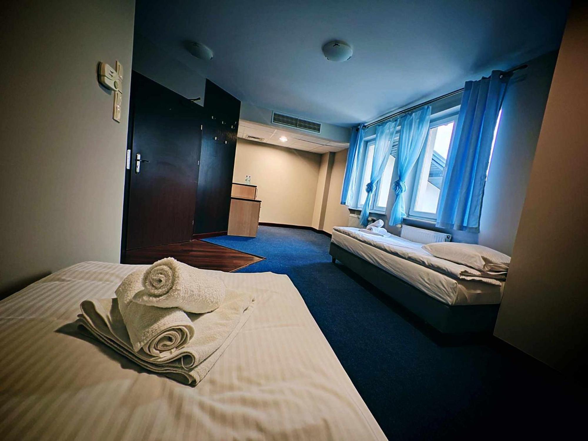 Maka I Magia Obiady Domowe Hotel زامبروو المظهر الخارجي الصورة